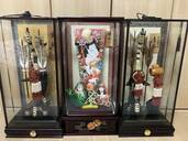 破魔矢2つ　羽子板一つガラスケース入（美術品・骨董品）の商品画像 - 査定依頼日：2026年1月23日 - 最高査定価格：100,000円