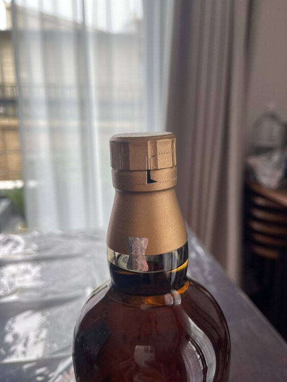 ウイスキー サントリー山崎 （お酒）の商品画像 - 査定依頼日：2025年5月29日 - 最高査定価格：18,000円