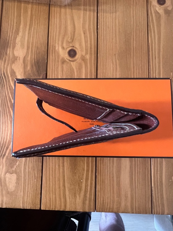 べアンクラシック（ブランド財布・小物）の商品画像 - 査定依頼日：2025年8月26日 - 最高査定価格：100,000円