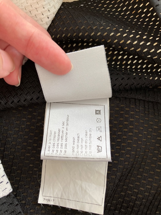 スポーツロゴメッシュトップカットソー（古着・ファッション）の商品画像 - 査定依頼日：2025年12月5日 - 最高査定価格：20,000円