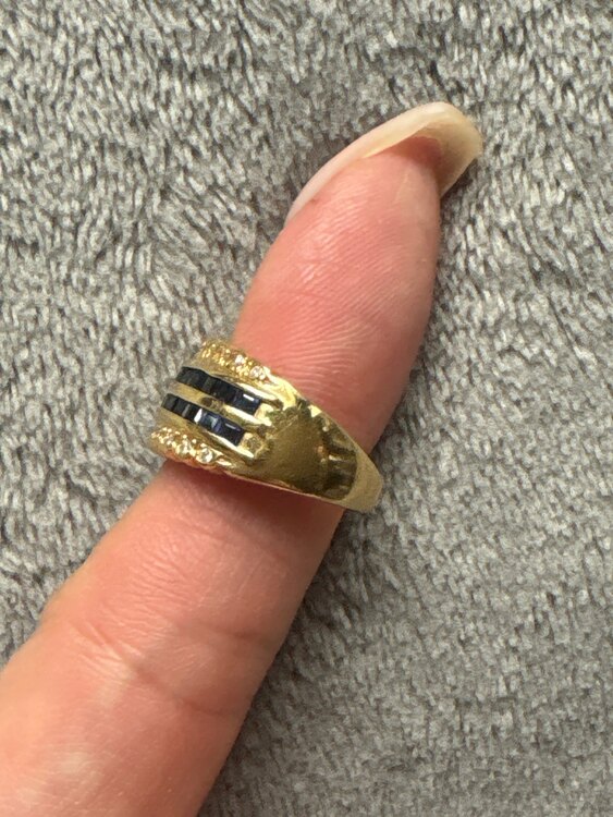 サファイアリング（金・貴金属）の商品画像 - 査定依頼日：2025年3月29日 - 最高査定価格：85,000円