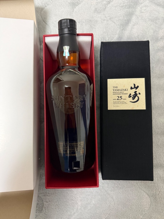 ウイスキー サントリー山崎 （お酒）の商品画像 - 査定依頼日：2026年3月31日 - 最高査定価格：835,000円