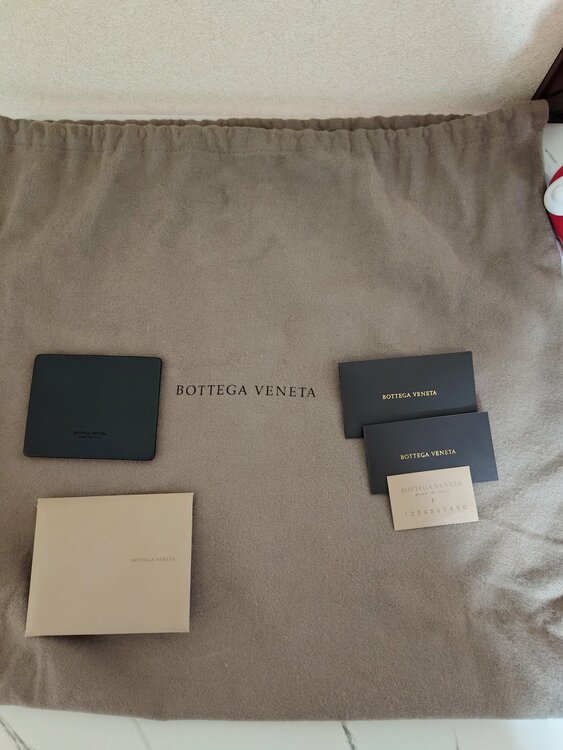 ボッテガ・ヴェネタ  （ブランドバッグ）の商品画像 - 査定依頼日：2026年2月8日 - 最高査定価格：50,000円