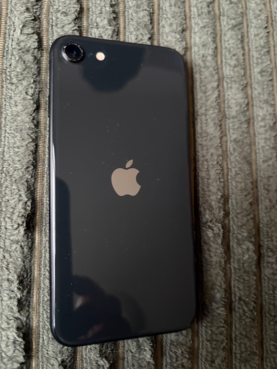 iPhone iPhone SE (第 2 世代) 64GB SIMフリー（スマホ）の商品画像 - 査定依頼日：2026年5月23日 - 最高査定価格：10,000円