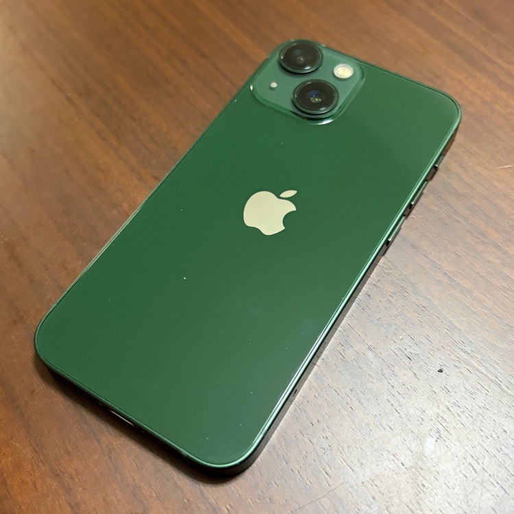 au版 iPhone13 mini 128GB（スマホ）の商品画像 - 査定依頼日：2026年6月2日 - 最高査定価格：23,000円