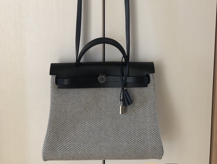 エルメス エールバッグ （ブランドバッグ）の商品画像 - 査定依頼日：2026年4月22日 - 最高査定価格：420,000円