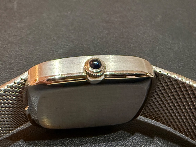 コルム（高級時計）の商品画像 - 査定依頼日：2025年12月28日 - 最高査定価格：1,200,000円