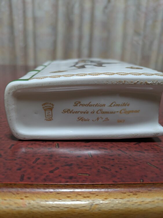 CAMUSNAPOLEON　COGNAC（お酒）の商品画像 - 査定依頼日：2026年4月29日