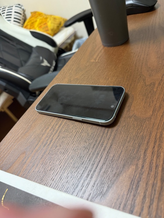 iPhone iPhone 15 128GB SIMフリー（スマホ）の商品画像 - 査定依頼日：2026年9月28日 - 最高査定価格：66,000円