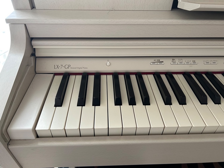ローランド　LX7-GP（ピアノ・楽器・PA機材）の商品画像 - 査定依頼日：2026年4月18日 - 最高査定価格：30,000円
