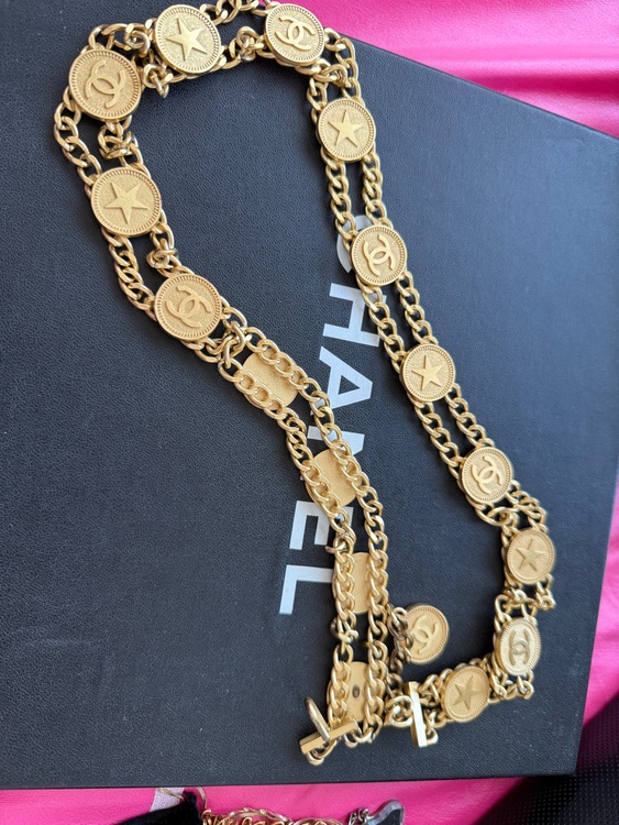 チェーンベルト（ブランド財布・小物）の商品画像 - 査定依頼日：2025年8月14日 - 最高査定価格：65,000円