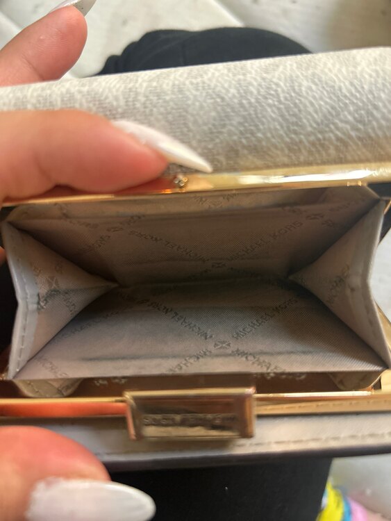 マイケルコース（金・貴金属）の商品画像 - 査定依頼日：2025年3月22日 - 最高査定価格：1,000円