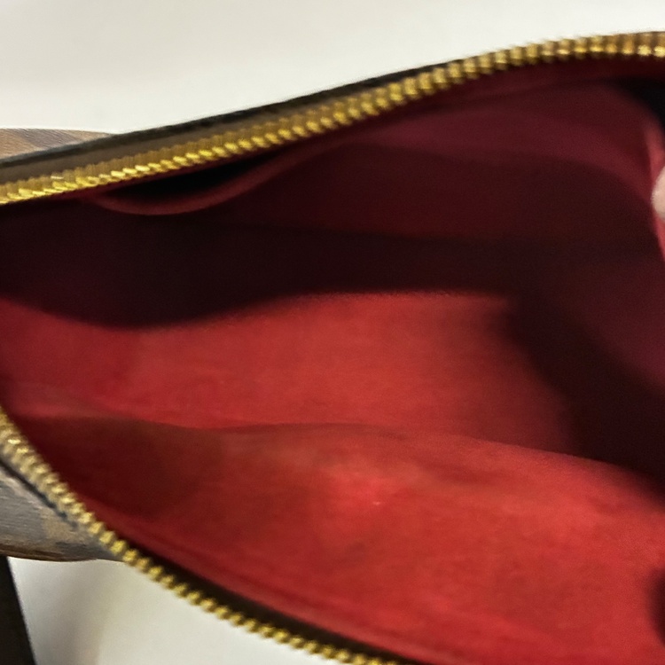 ラヴェッロ（ブランドバッグ）の商品画像 - 査定依頼日：2026年4月23日 - 最高査定価格：95,000円