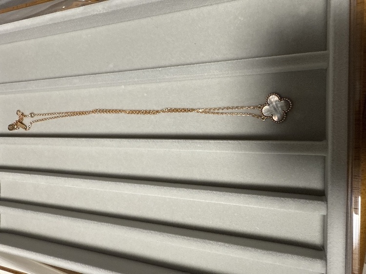 ヴィンテージ アルハンブラ ペンダント 18K ローズ ゴールド, マザー オブ（宝石）の商品画像 - 査定依頼日：2025年8月17日 - 最高査定価格：200,000円