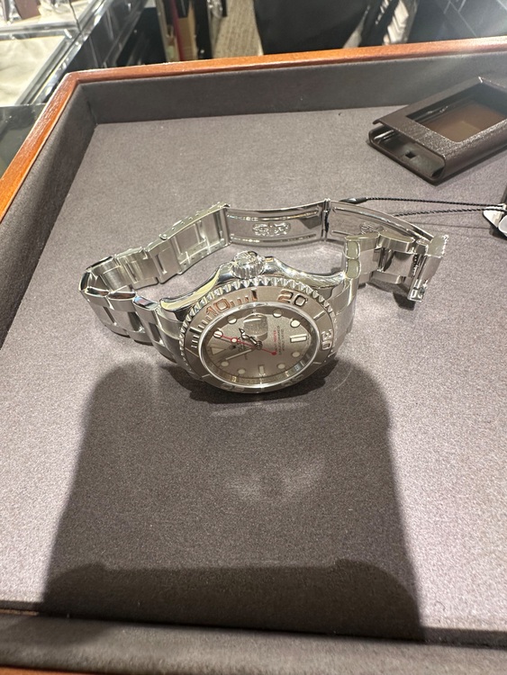 ロレックス ヨットマスター 11662（高級時計）の商品画像 - 査定依頼日：2025年8月17日 - 最高査定価格：1,600,000円