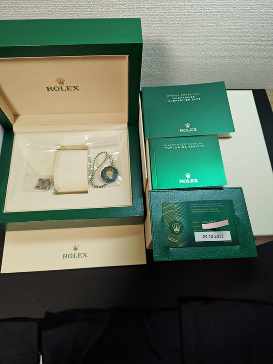 サブマリーナー デイトホワイトゴールド（高級時計）の商品画像 - 査定依頼日：2026年1月9日 - 最高査定価格：5,300,000円