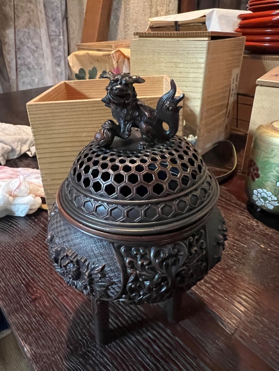 香炉（美術品・骨董品）の商品画像 - 査定依頼日：2026年5月23日 - 最高査定価格：3,000円