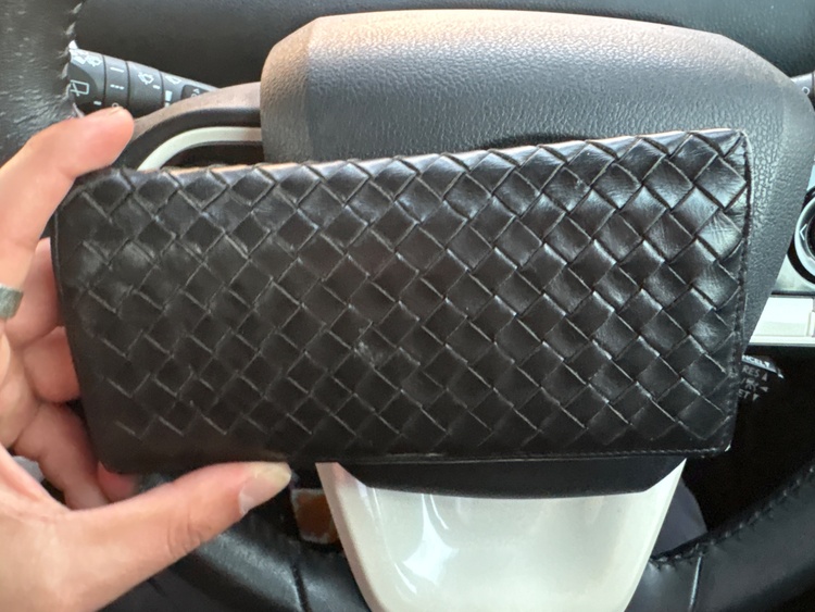 ボッテガ・ヴェネタ  （ブランドバッグ）の商品画像 - 査定依頼日：2026年2月21日 - 最高査定価格：100,000円