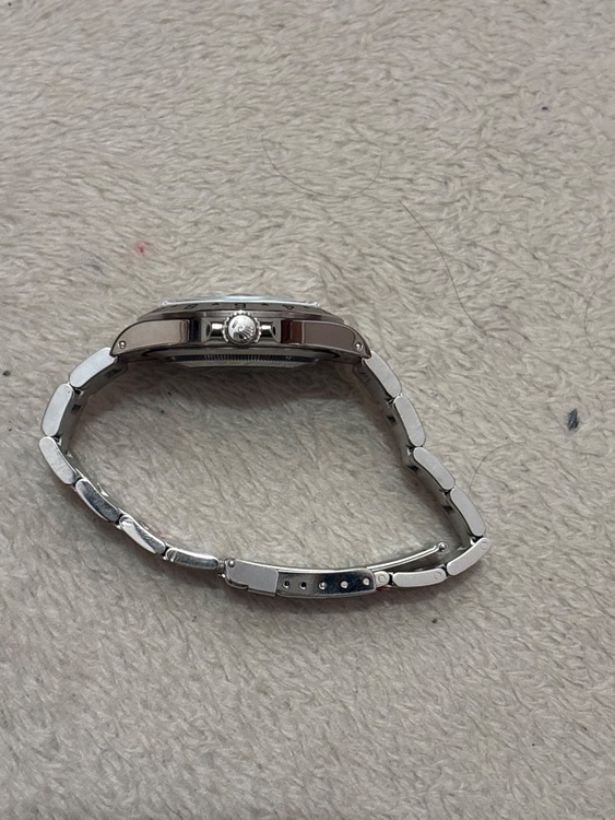 ロレックス16700（高級時計）の商品画像 - 査定依頼日：2025年10月13日 - 最高査定価格：1,750,000円