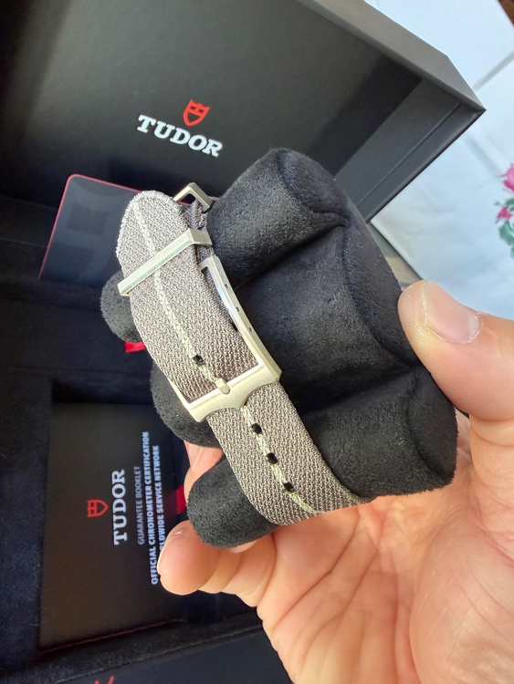 チューダー ブラックベイ 7（高級時計）の商品画像 - 査定依頼日：2025年12月26日 - 最高査定価格：450,000円