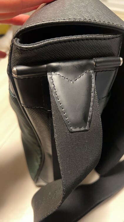 ルイヴィトン タイガ （ブランドバッグ）の商品画像 - 査定依頼日：2025年2月23日 - 最高査定価格：35,000円