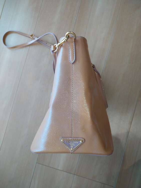 プラダ  （ブランドバッグ）の商品画像 - 査定依頼日：2025年5月27日 - 最高査定価格：25,000円