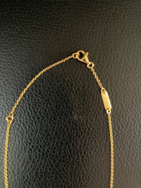 Van Cleef & Arpels クロス ダイヤモンド ネックレス（宝石）の商品画像 - 査定依頼日：2026年9月6日 - 最高査定価格：185,000円