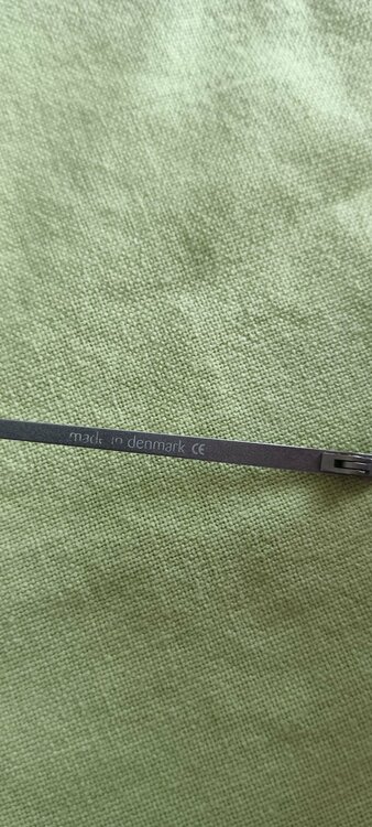 its titanium（古着・ファッション）の商品画像 - 査定依頼日：2026年8月1日 - 最高査定価格：500円