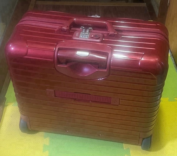 [リモワ] RIMOWA TSAロックモデル 863.502 サルサデラックス （ブランドバッグ）の商品画像 - 査定依頼日：2025年9月2日 - 最高査定価格：22,000円