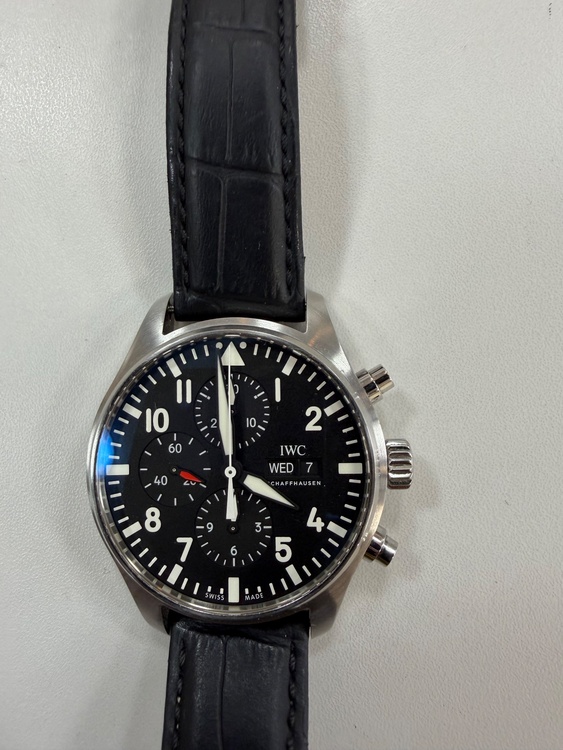 IWC パイロットウォッチ（高級時計）の商品画像 - 査定依頼日：2026年10月20日 - 最高査定価格：520,000円
