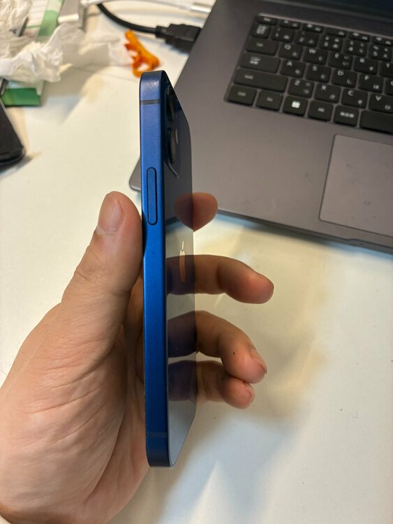 iphone12 mini（スマホ）の商品画像 - 査定依頼日：2026年5月4日 - 最高査定価格：20,000円
