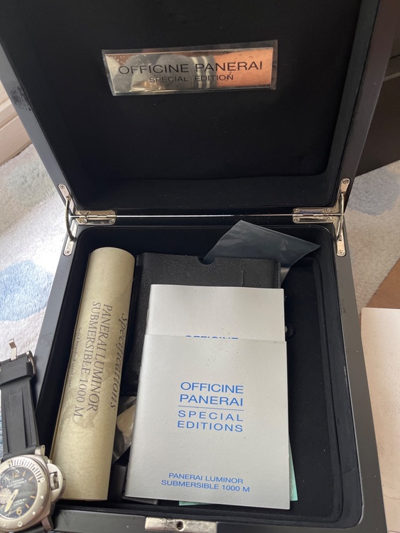 サブマージブル1000M（高級時計）の商品画像 - 査定依頼日：2026年4月29日 - 最高査定価格：1,100,000円