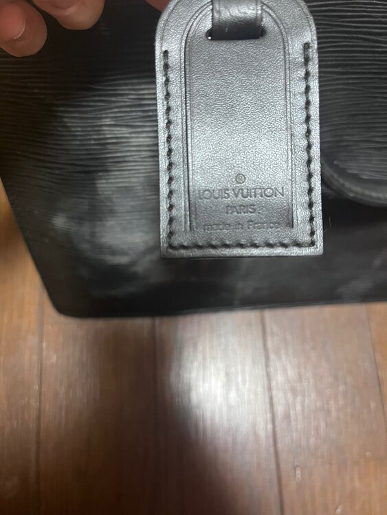 ルイヴィトン エピ （ブランドバッグ）の商品画像 - 査定依頼日：2025年3月28日 - 最高査定価格：10,000円