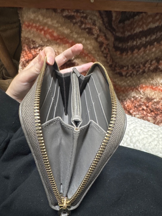 グッチ  （ブランドバッグ）の商品画像 - 査定依頼日：2026年1月4日 - 最高査定価格：30,000円