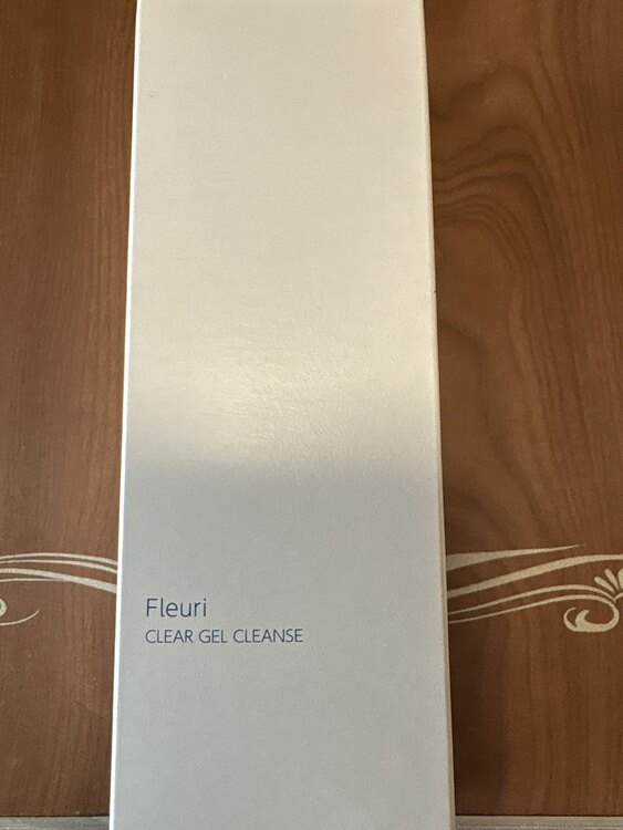 Fleuri CLEAR GEL CLEANSE（コスメ・美容・健康器具）の商品画像 - 査定依頼日：2025年5月30日 - 最高査定価格：700円