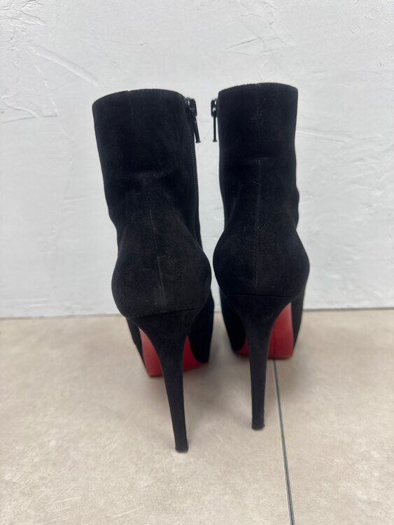 ビアンカブーティ120ベルベット（古着・ファッション）の商品画像 - 査定依頼日：2025年1月10日 - 最高査定価格：22,000円