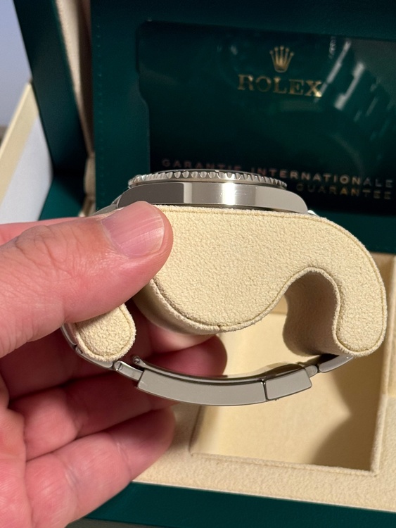 ロレックス サブマリーナー 126610LV（高級時計）の商品画像 - 査定依頼日：2026年1月22日 - 最高査定価格：2,370,000円