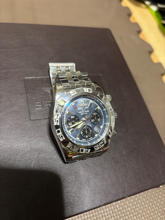 ブライトリング クロノマット （高級時計）の商品画像 - 査定依頼日：2025年9月30日 - 最高査定価格：500,000円