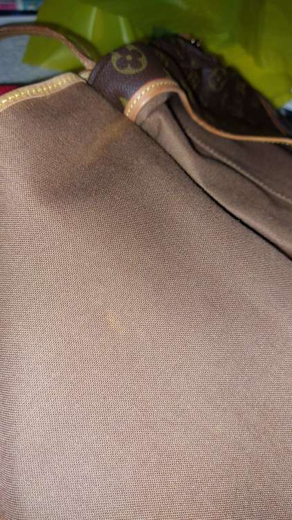 ソミュール（ブランドバッグ）の商品画像 - 査定依頼日：2022年9月24日 - 最高査定価格：25,000円