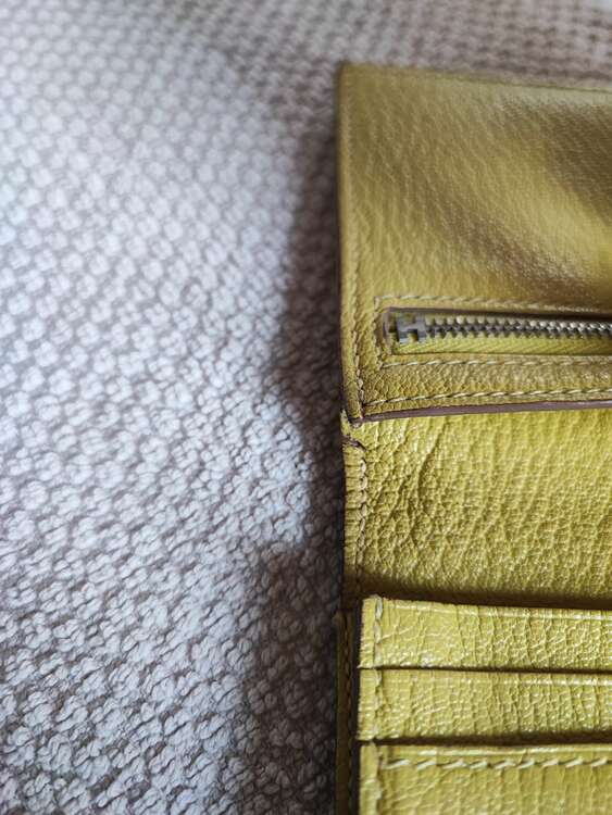 ベアンスフレ（ブランド財布・小物）の商品画像 - 査定依頼日：2025年4月28日 - 最高査定価格：15,000円