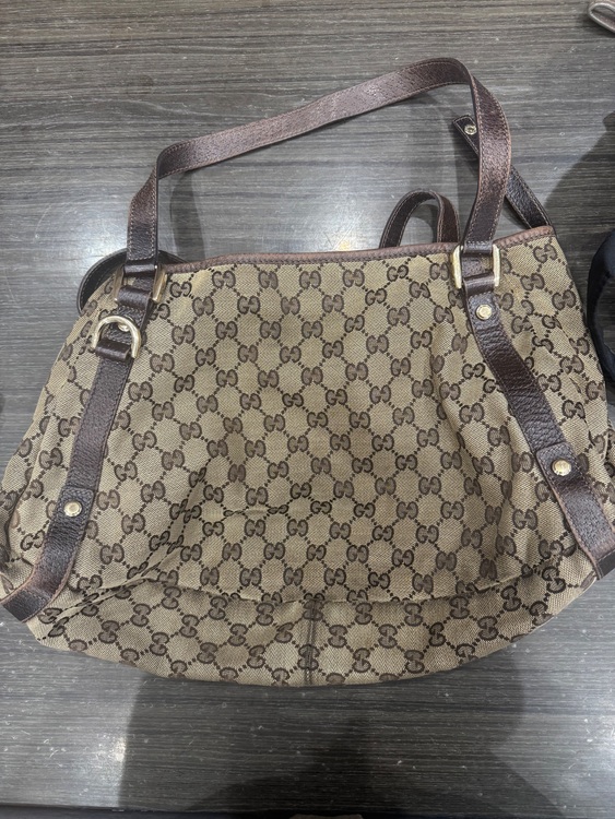 グッチ  （ブランドバッグ）の商品画像 - 査定依頼日：2025年9月2日 - 最高査定価格：35,000円