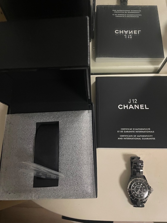 シャネル J12 （高級時計）の商品画像 - 査定依頼日：2025年8月23日 - 最高査定価格：350,000円