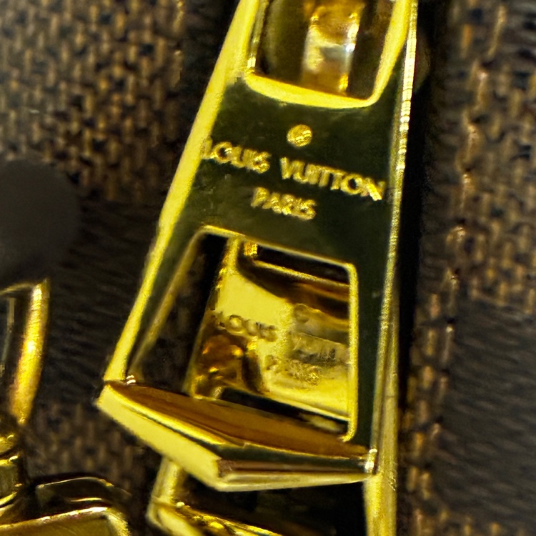 ルイヴィトン ダミエ （ブランドバッグ）の商品画像 - 査定依頼日：2026年4月19日 - 最高査定価格：150,000円