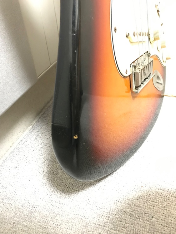 FENDER USA STRATCASTER standerd（ピアノ・楽器・PA機材）の商品画像 - 査定依頼日：2026年6月15日 - 最高査定価格：100,000円