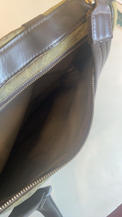 LOUIS VUITTON ルイヴィトン M42351 モノグラムミニ サック ママン（ブランドバッグ）の商品画像 - 査定依頼日：2026年9月12日 - 最高査定価格：15,000円