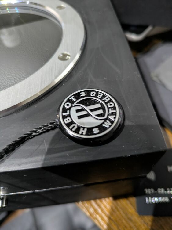 ウブロ クラシックフュージョン 521.CM.1771.RK（高級時計）の商品画像 - 査定依頼日：2025年10月16日 - 最高査定価格：800,000円