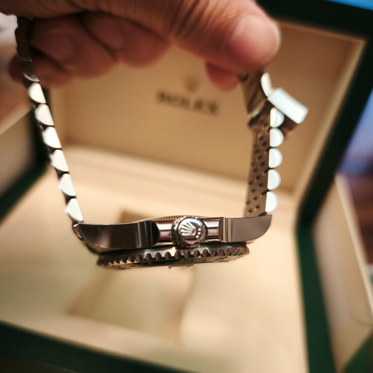 126710BLNR（高級時計）の商品画像 - 査定依頼日：2026年1月17日 - 最高査定価格：2,850,000円