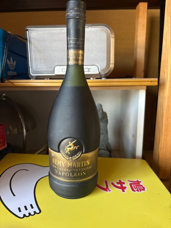 レミーマルタンナポレオン（お酒）の商品画像 - 査定依頼日：2025年8月14日 - 最高査定価格：45,700円