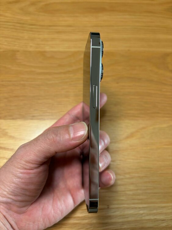 iPhone 13 Pro 128GB 楽天モバイル（スマホ）の商品画像 - 査定依頼日：2026年1月23日 - 最高査定価格：46,000円