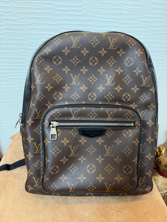 VUITTONモノグラムリュック（ブランドバッグ）の商品画像 - 査定依頼日：2026年2月9日 - 最高査定価格：100,000円